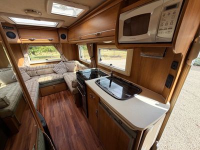 2010 AUTOSLEEPER SUFFOLK LOW PROFILE R.H.D AUTO 