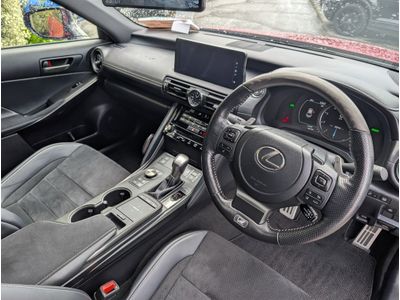 2023 Lexus IS 300h