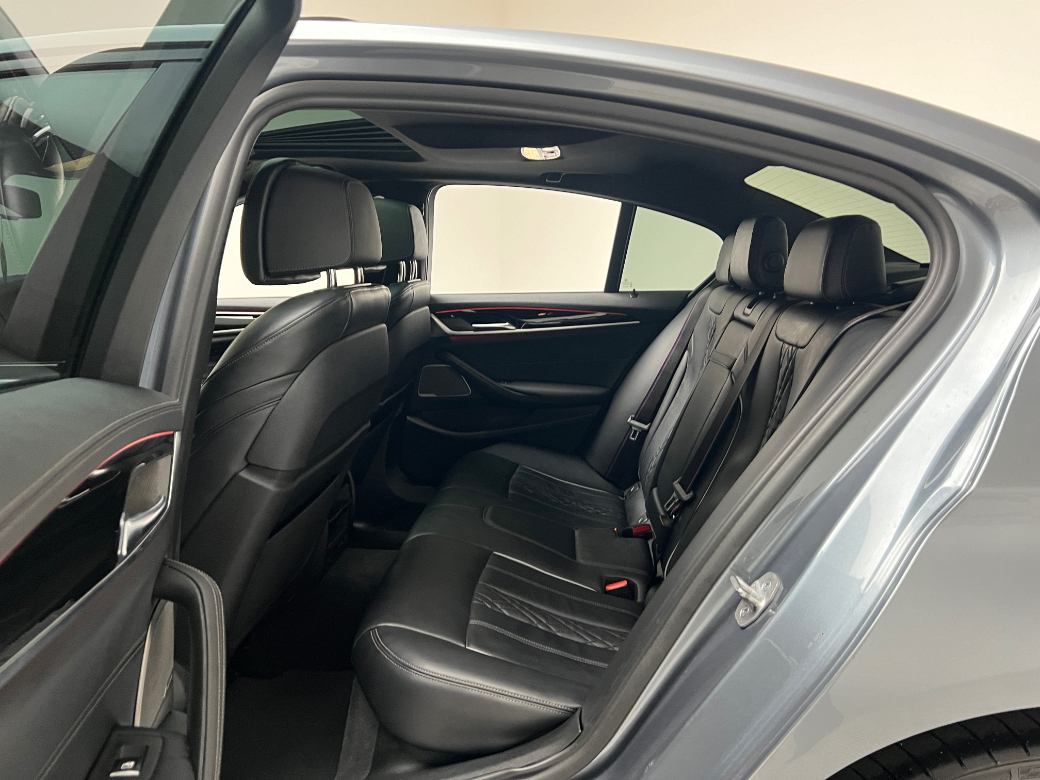 2021 BMW 5 Series