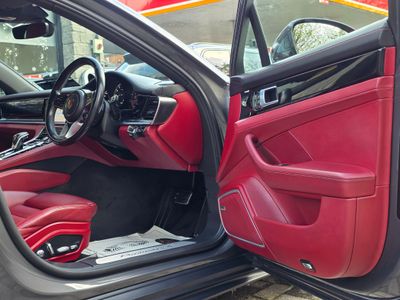 2018 Porsche Panamera
