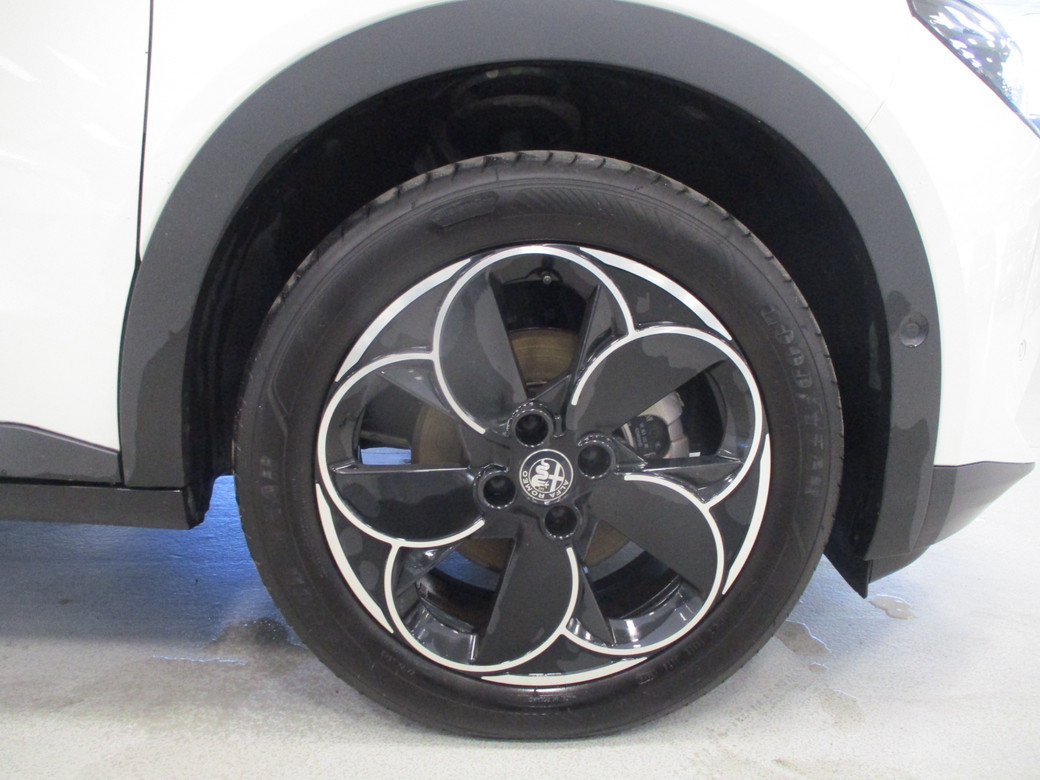 2025 Alfa Romeo Junior