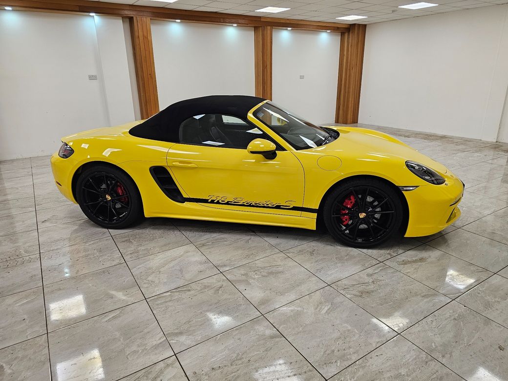 2017 Porsche Boxster