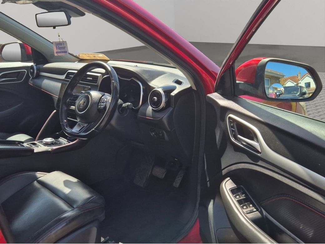 2022 MG ZS