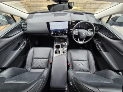 2023 Lexus NX 450H+