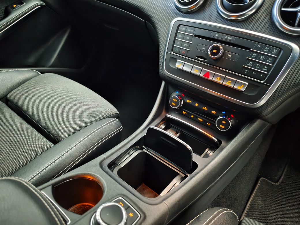 2016 Mercedes-Benz A 180