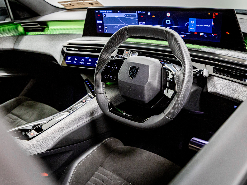 2025 Peugeot 5008