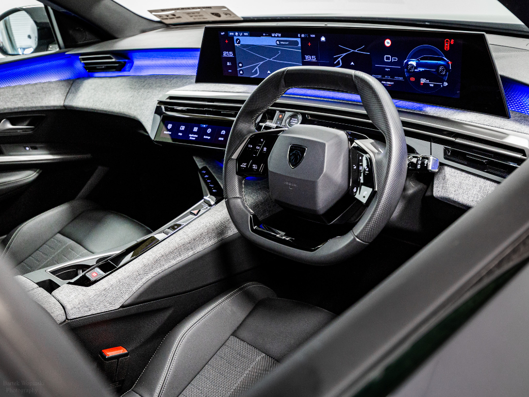 2025 Peugeot 5008