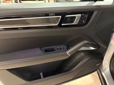 2022 Porsche Cayenne