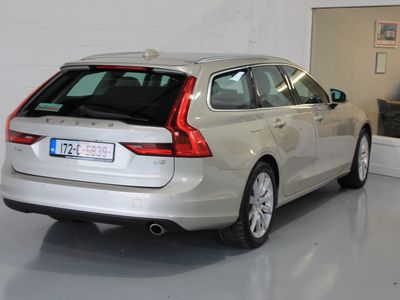 2017 Volvo V90