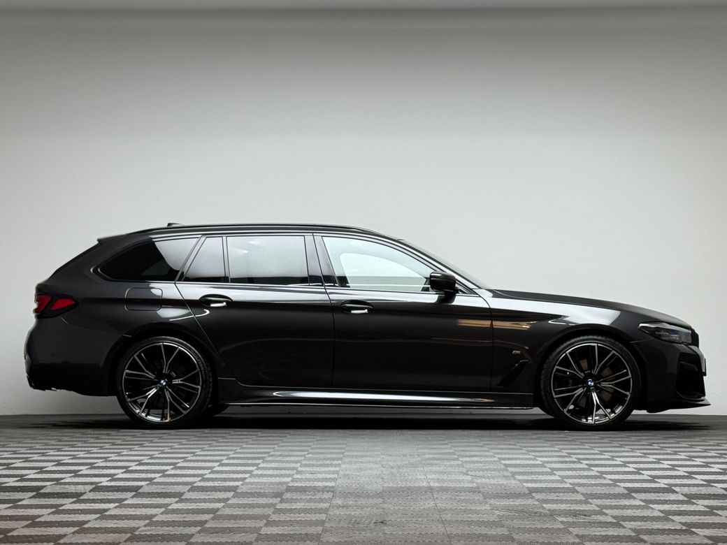 2021 BMW 5 Series