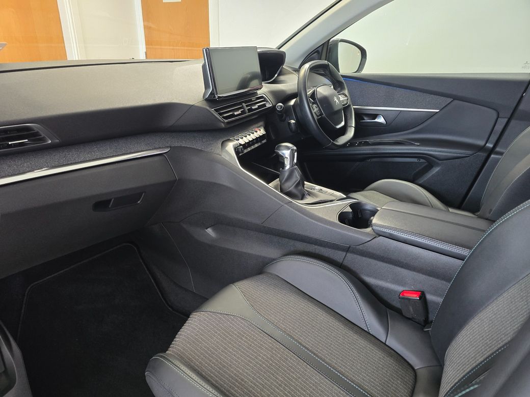 2023 Peugeot 3008