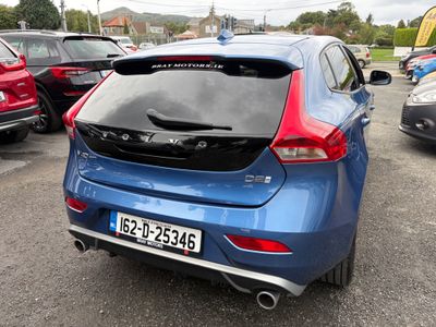 2016 Volvo V40