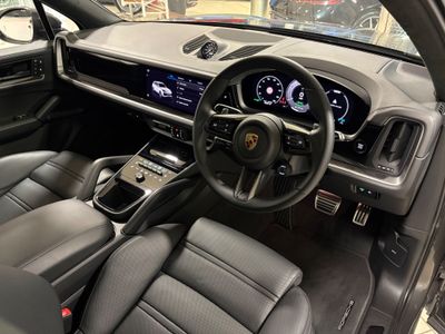 2024 Porsche Cayenne