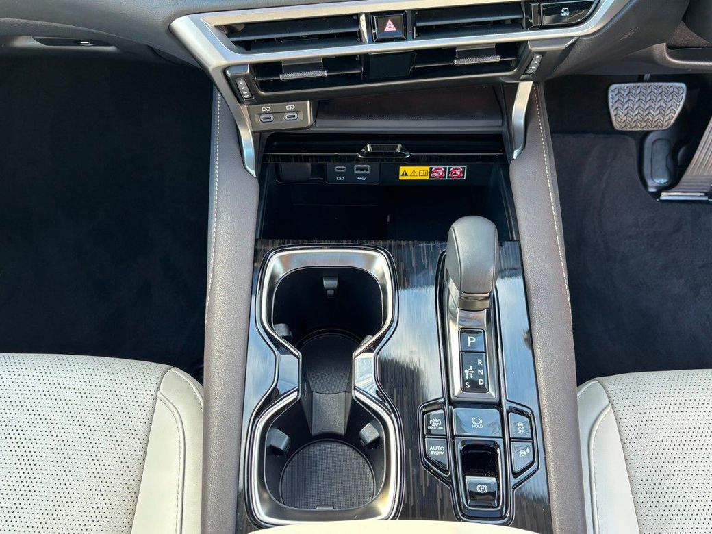 2025 Lexus RX450h+