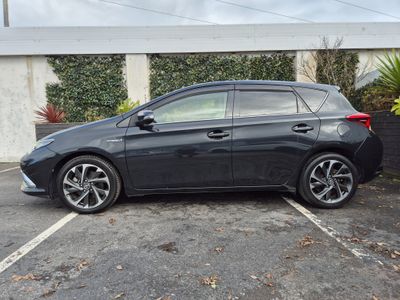 2016 Toyota Auris