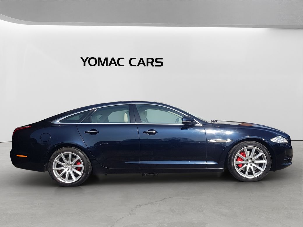 2011 Jaguar XJ