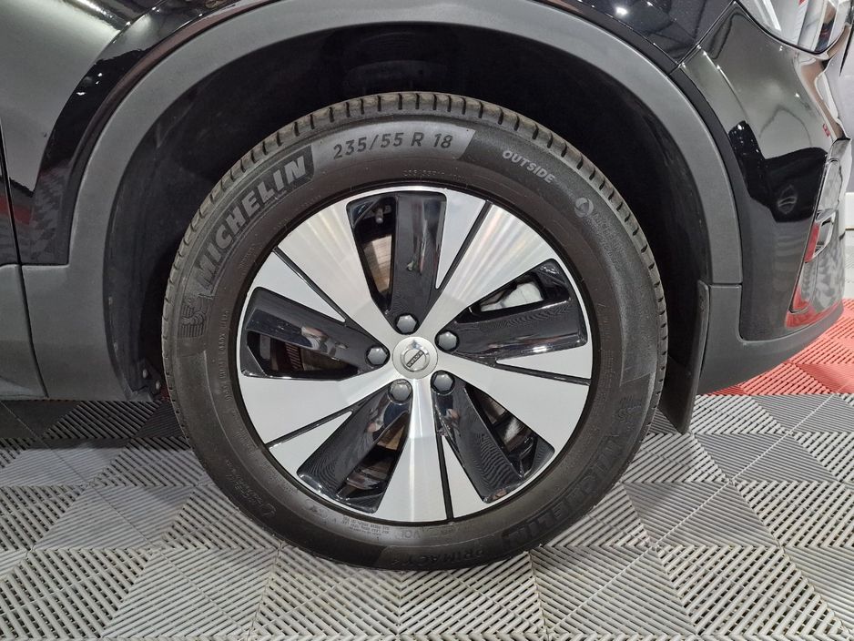 2023 Volvo XC40