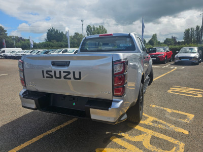 2025 Isuzu D-MAX