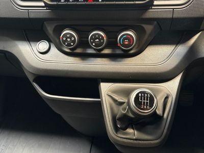 2025 Renault Trafic