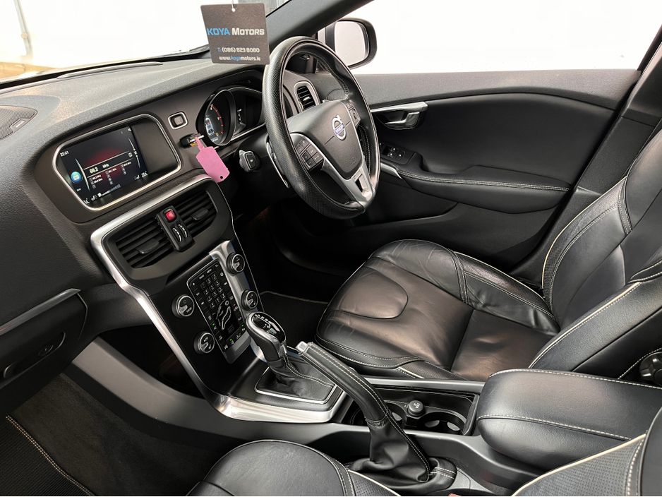 2016 Volvo V40