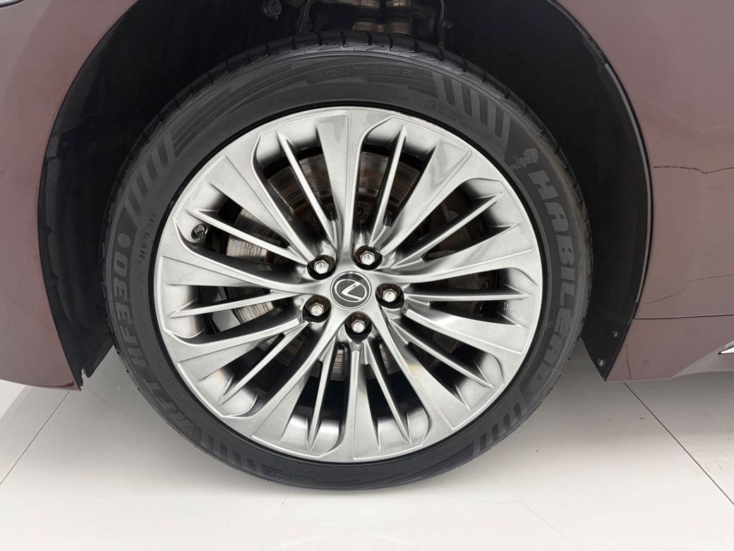 2018 Lexus LS