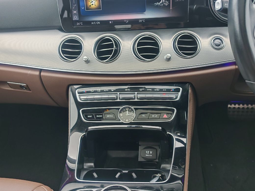 2019 Mercedes-Benz E 220