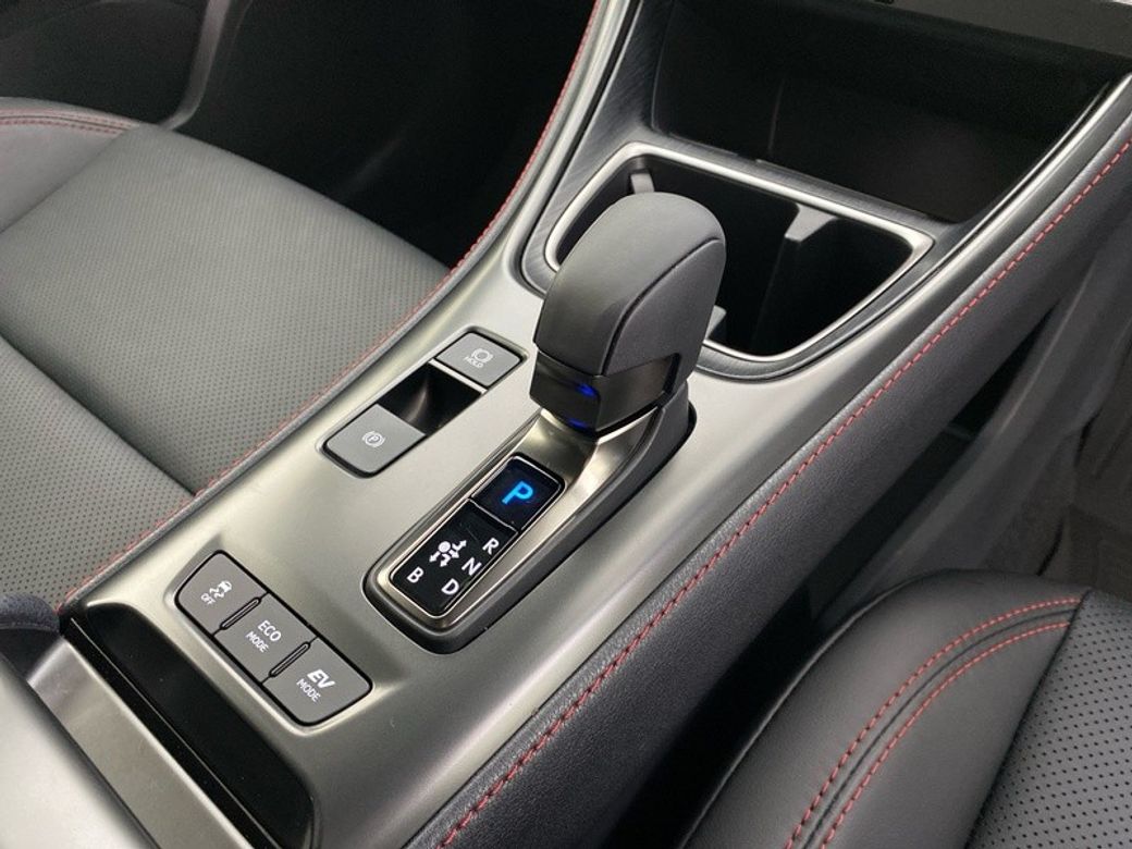 2025 Lexus LBX
