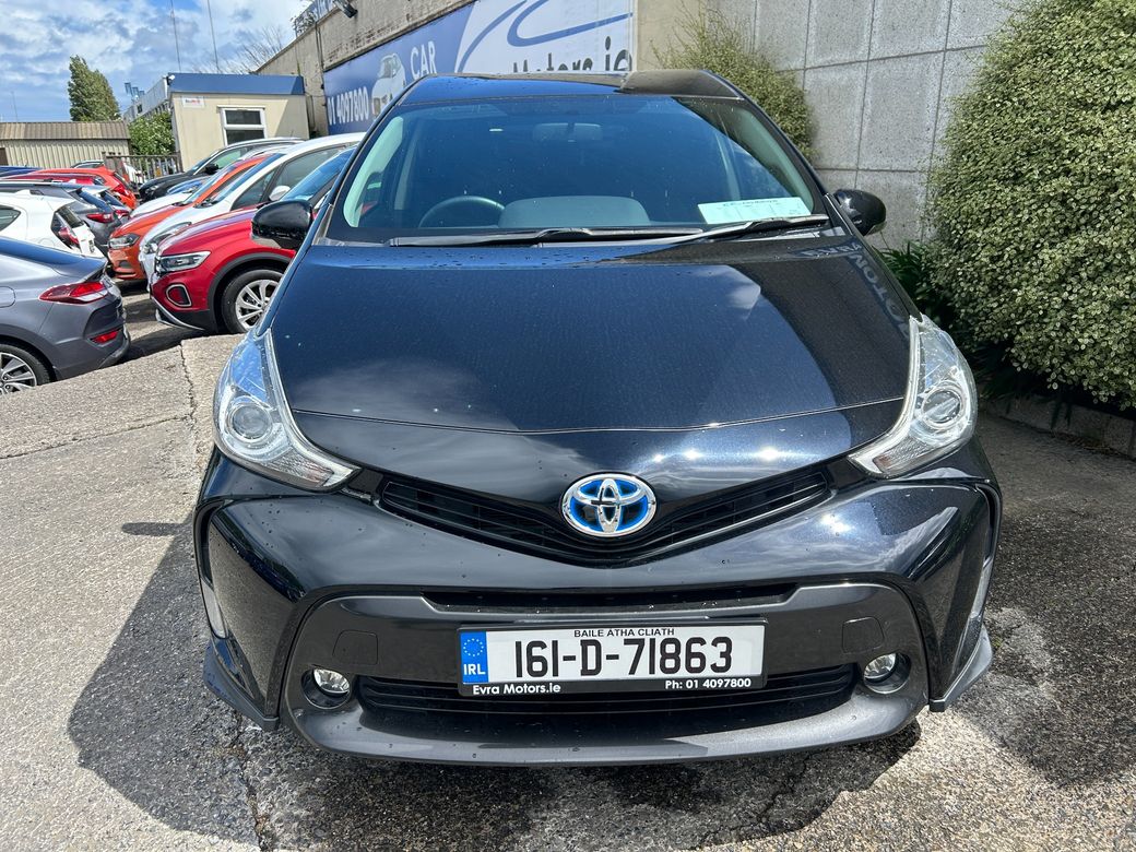 2016 Toyota Prius Alpha