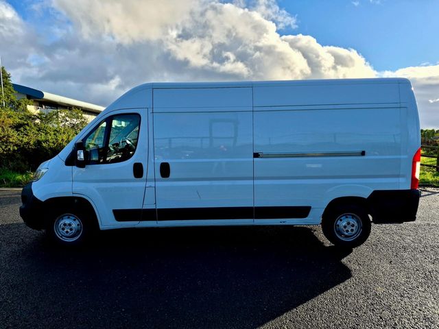2023 Opel Movano