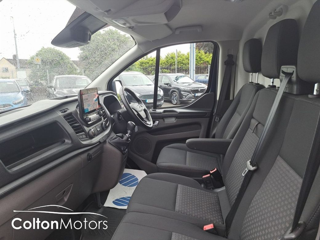 2023 Ford Transit Custom