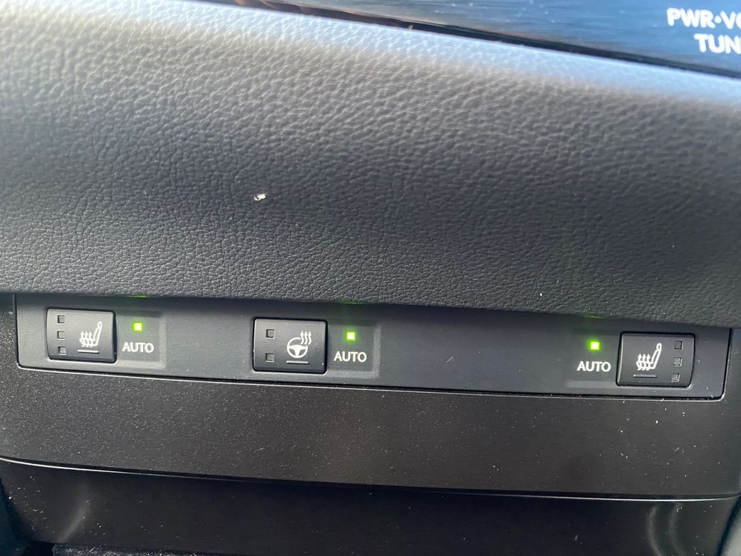 2023 Lexus ES 300h