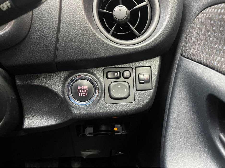 2018 Toyota Vitz