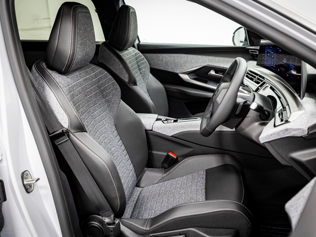 2027 Peugeot 5008
