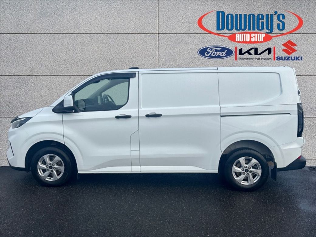 2024 Ford Transit Custom