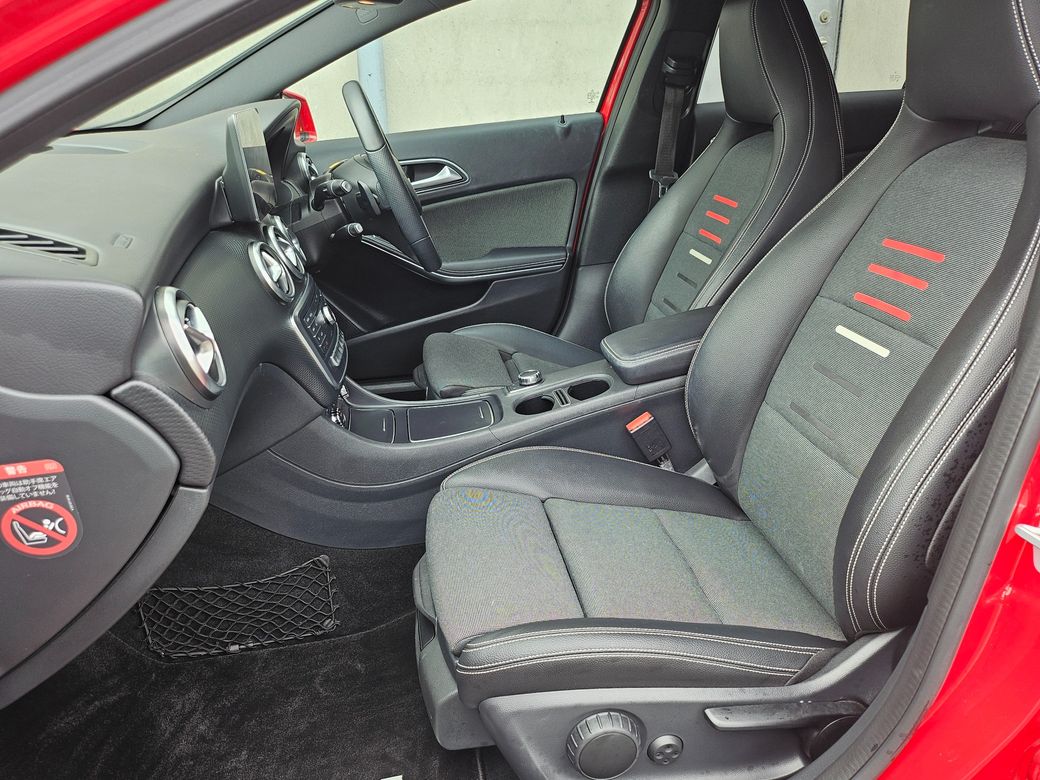 2016 Mercedes-Benz A 180