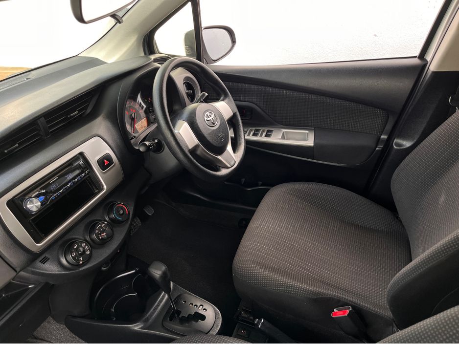 2016 Toyota Vitz