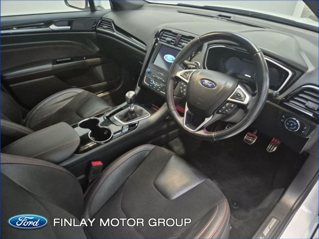 2022 Ford Mondeo