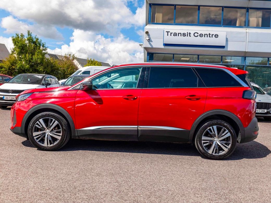 2022 Peugeot 5008