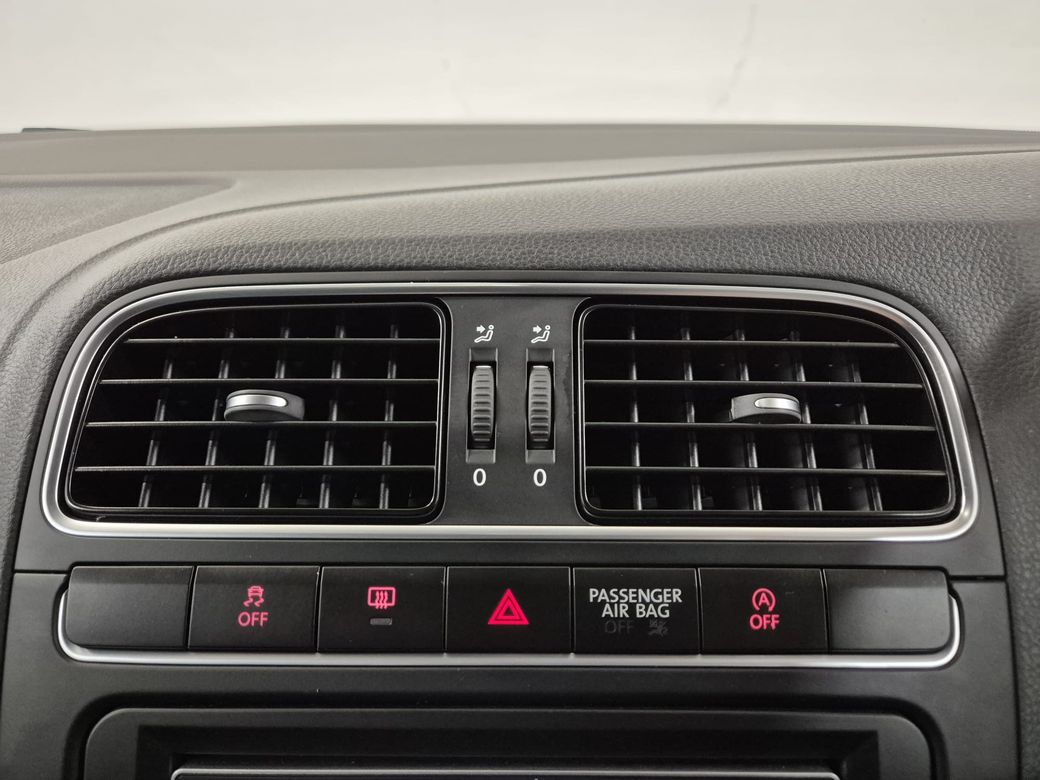 2013 Volkswagen Polo