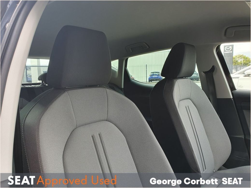 2025 SEAT Leon