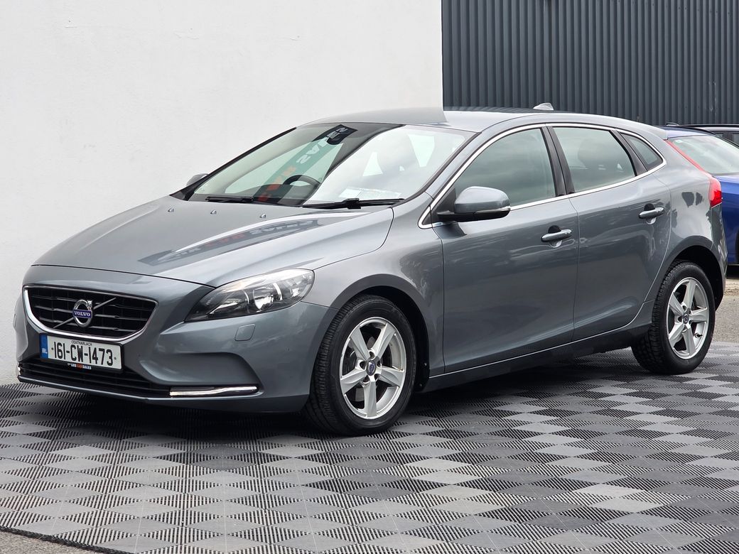 2016 Volvo V40