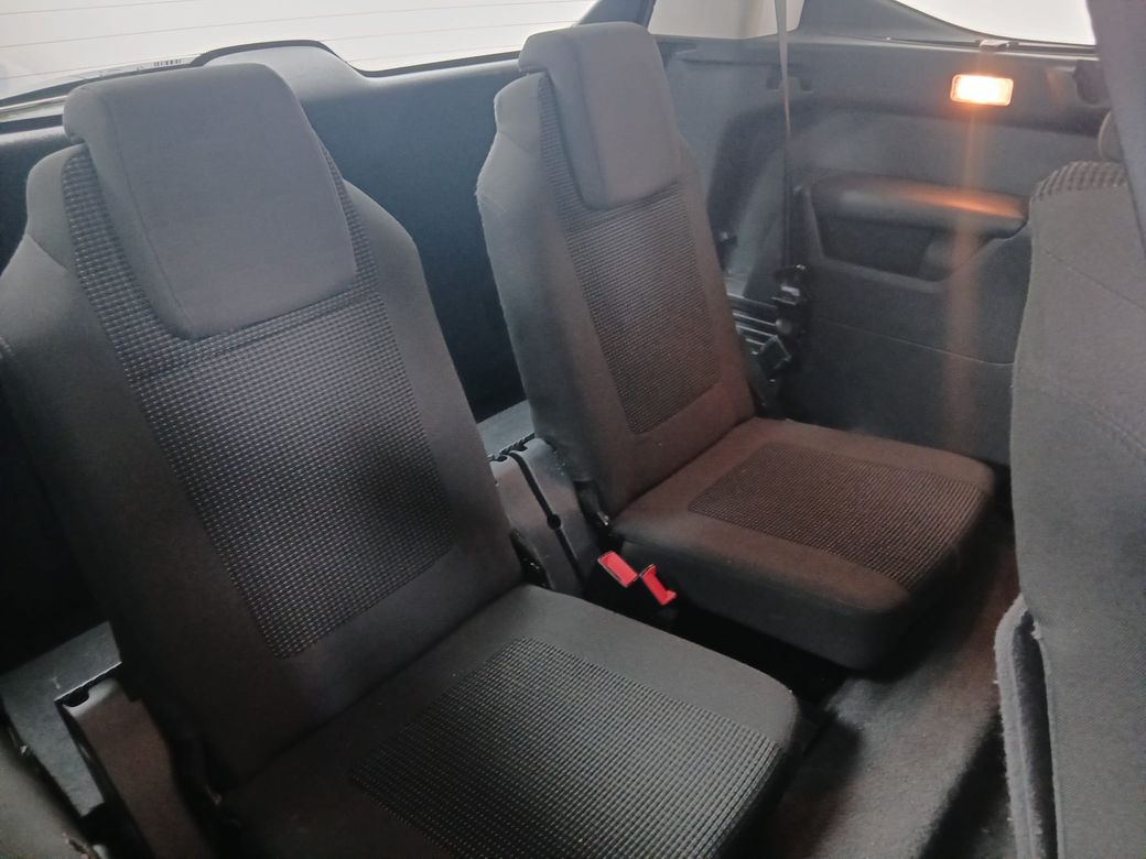2016 Peugeot 5008