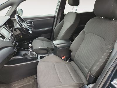 2017 Kia Carens
