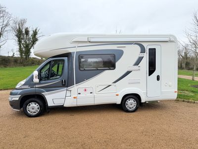 2014 AUTOTRAIL  TRACKER EKS LOW PROFILE R.H.D