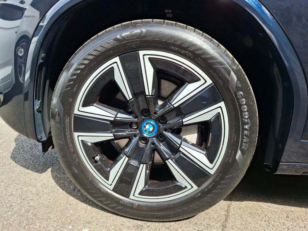 2023 BMW iX3