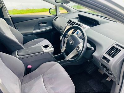 2014 Toyota Prius Alpha