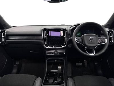 2023 Volvo XC40
