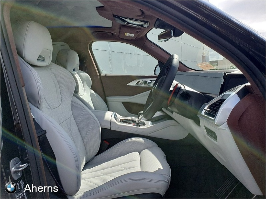 2025 BMW XM