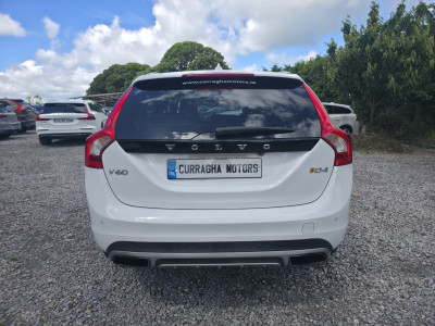 2017 Volvo V60 Cross Country