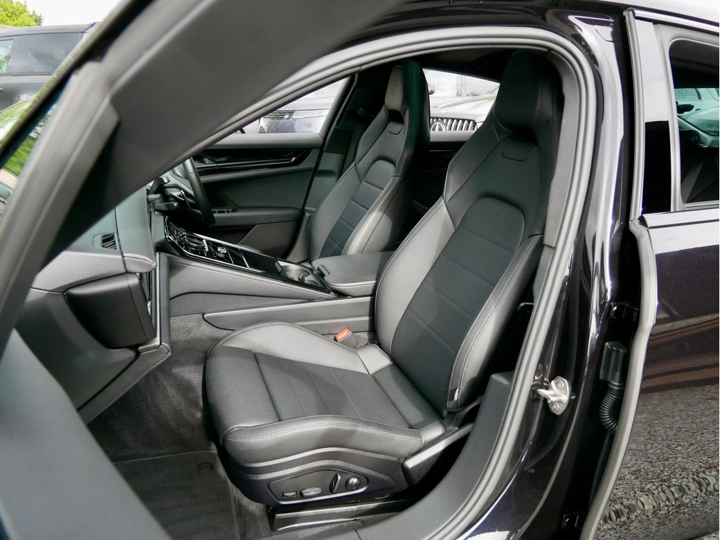 2025 Porsche Panamera